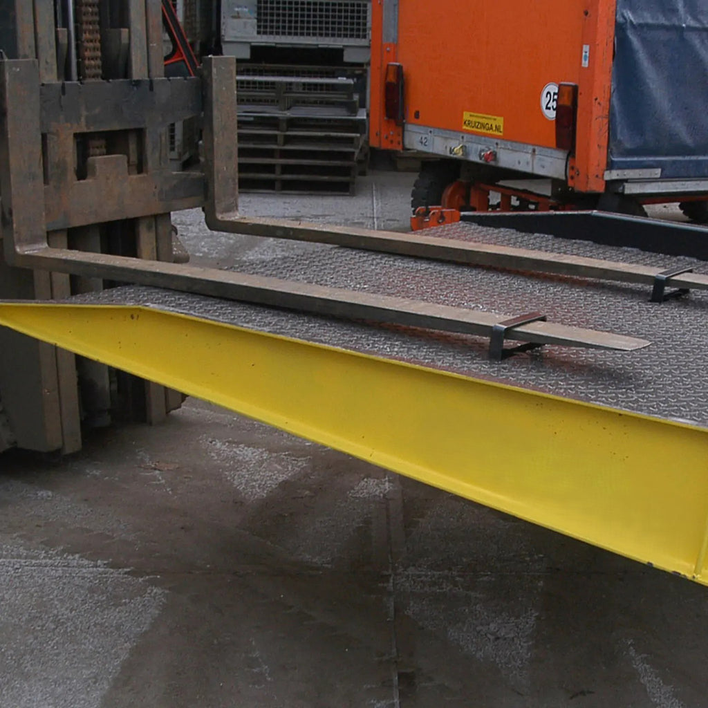 Laderampe für Container L: 2000, B: 2080, H: 260 (mm)